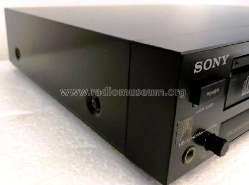 Compact Disc Player CDP-203; Sony Corporation; (ID = 2456668) Reg-Riprod