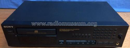 Compact Disc Player CDP-561E; Sony Corporation; (ID = 2588152) R-Player