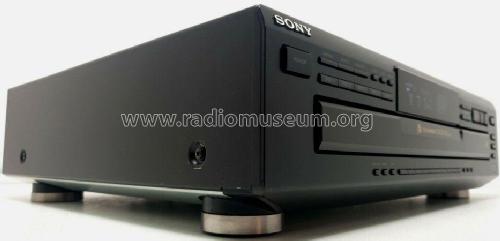 Compact Disc Player CDP-CE305; Sony Corporation; (ID = 2473233) Ton-Bild