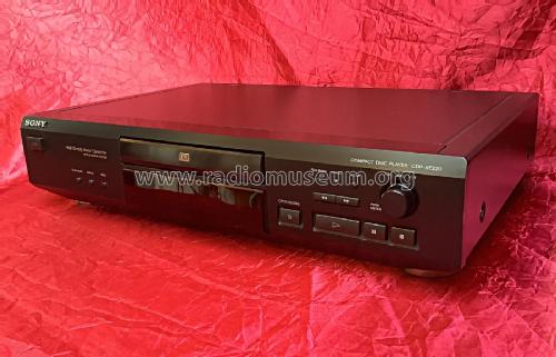 Compact Disc Player CDP-XE220; Sony Corporation; (ID = 2638738) R-Player