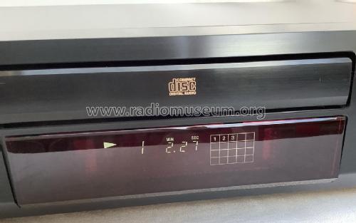 Compact Disc Player CDP-XE220; Sony Corporation; (ID = 2638740) R-Player