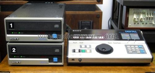 Compact Disc Player Unit CDP-3000; Sony Corporation; (ID = 2457063) R-Player