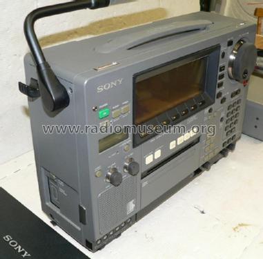 CRF-V21; Sony Corporation; (ID = 2180392) Radio