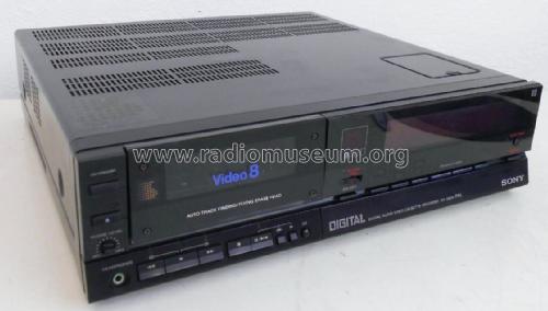 Digital-Audio Video Cassette Recorder EV-S600 PAL; Sony Corporation; (ID = 2244608) R-Player