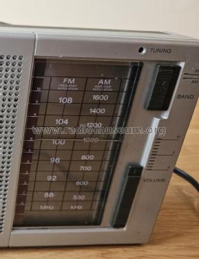 FM/AM 2 Band Receiver ICF-710W; Sony Corporation; (ID = 2977061) Radio