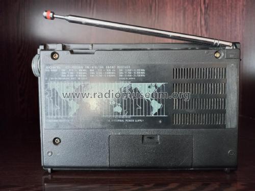 FM/AM Multiband Receiver ICF-7600AW; Sony Corporation; (ID = 2847832) Radio