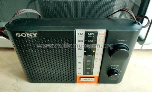 FM/SW/MW 3 Band Radio ICF-F12S; Sony Corporation; (ID = 2746156) Radio