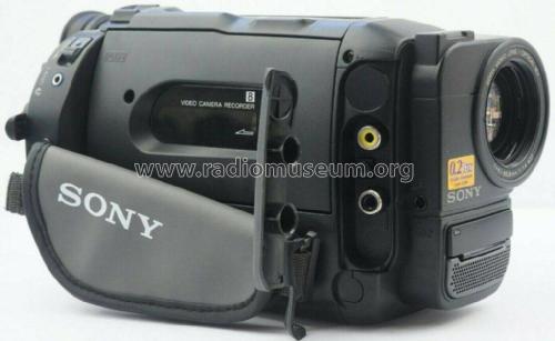 Handycam - Video Camcorder CCD-TR411E; Sony Corporation; (ID = 2592709) R-Player
