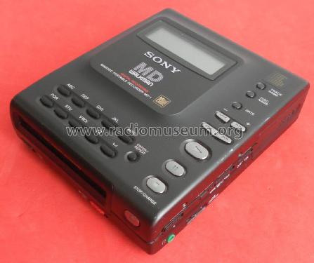 MD Walkman MiniDisc Portable Recorder MZ-1; Sony Corporation; (ID = 2520868) R-Player