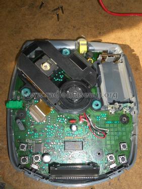 CD Walkman - Portable CD Player D-E201; Sony Corporation; (ID = 2154561) R-Player