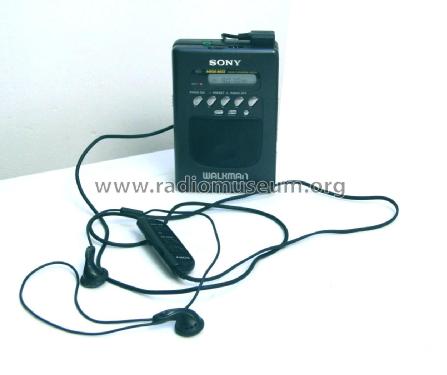 Walkman Mega Bass - Radio Cassette Player WM-FX56; Sony Corporation; (ID = 2332400) Radio