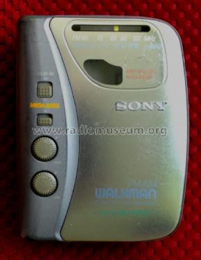 Walkman Radio Cassette Player WM-FX325; Sony Corporation; (ID = 2552016) Radio