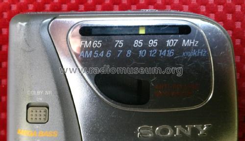 Walkman Radio Cassette Player WM-FX325; Sony Corporation; (ID = 2552023) Radio