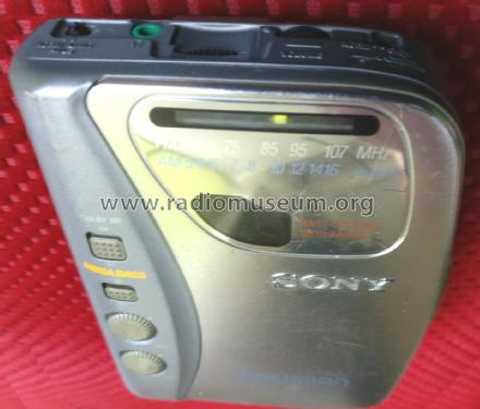 Walkman Radio Cassette Player WM-FX325; Sony Corporation; (ID = 2552025) Radio