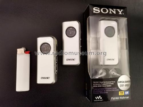 FM/AM Walkman SRF-M97; Sony Corporation; (ID = 3011682) Radio