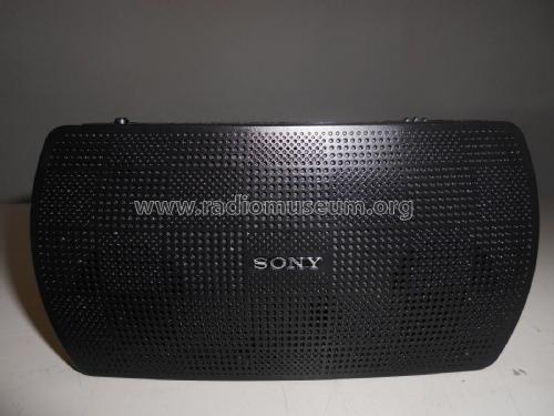 FM-Stereo/AM Radio/External Speaker SRF-18; Sony Corporation; (ID = 2385908) Radio