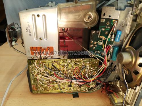 Trinitron KV-1330 UB; Sony Corporation; (ID = 2415539) Televisión