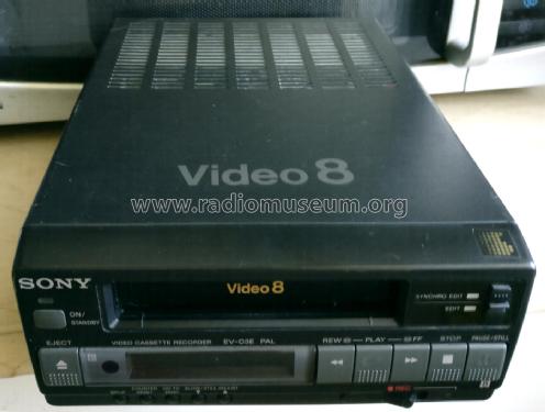 Video 8 Cassette Recorder EV-C3E PAL; Sony Corporation; (ID = 2566991) Enrég.-R