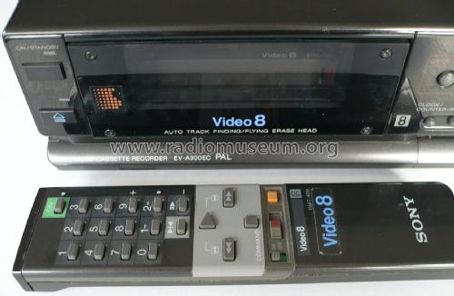 Video Cassette Recorder 8 EV-A300 EC, UB; Sony Corporation; (ID = 2487043) R-Player