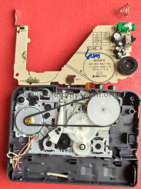 Walkman Cassette Player WM-EX190; Sony Corporation; (ID = 2520401) Sonido-V