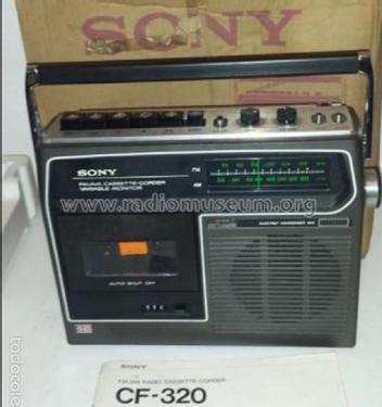 FM/AM Cassette-Corder CF-320; Sony España; Hispano (ID = 2337289) Radio
