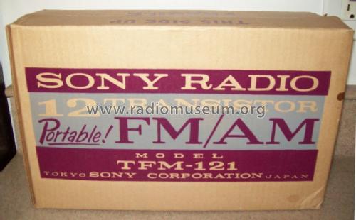 12 Transistor AM/FM TFM121; Sony Corporation; (ID = 1779349) Radio