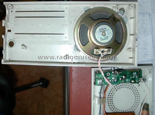 4 Band Receiver ICF-32; Sony Corporation; (ID = 1271579) Radio