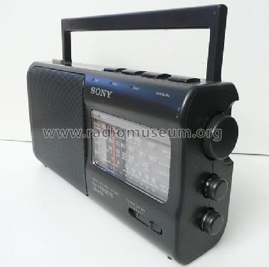 4 Band Receiver ICF-880L; Sony Corporation; (ID = 731094) Radio