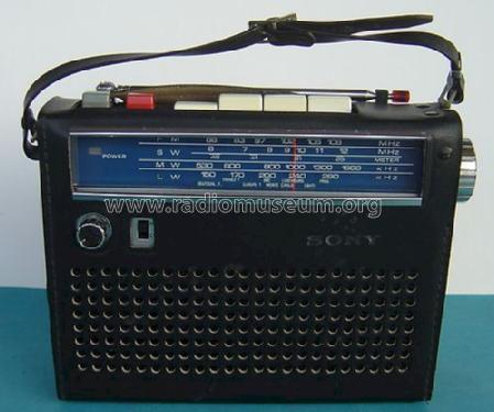 4 Band Solid State 5F-94DL; Sony Corporation; (ID = 1229120) Radio