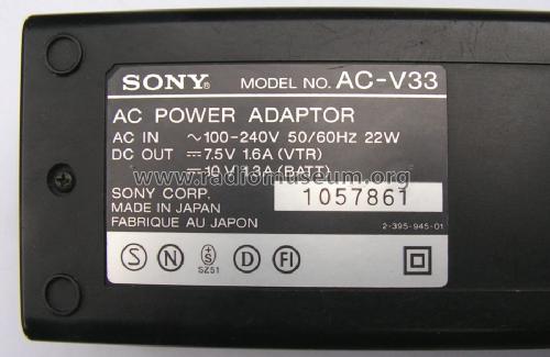 AC Power Adaptor AC-V33; Sony Corporation; (ID = 1030634) Power-S