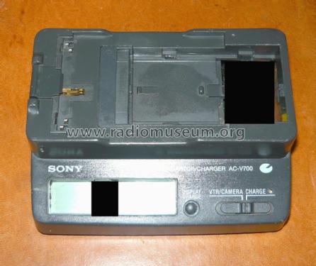 SONY AC-V700  Mini reproductor DV portátil con adaptador EUR 700,04 -  PicClick ES