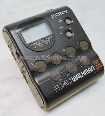 AM/FM Walkman SRF-M40W; Sony Corporation; (ID = 1309242) Radio