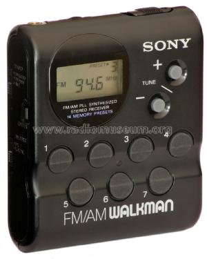 AM/FM Walkman SRF-M40W; Sony Corporation; (ID = 2009750) Radio