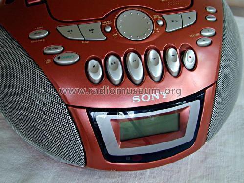 CD Radio Cassette-Corder CFD-E75L; Sony Corporation; (ID = 1053751) Radio