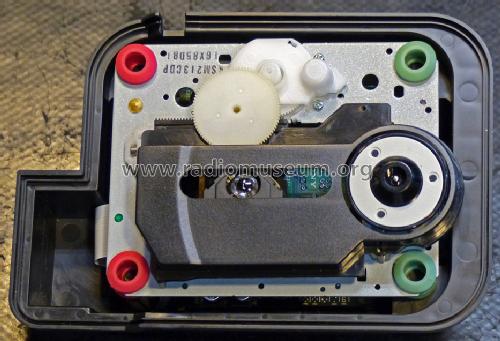CD Radio Cassette-Corder CFD-S03CPL; Sony Corporation; (ID = 1546087) Radio