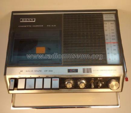 Cassette Corder FM-AM CF-300; Sony Corporation; (ID = 1233398) Radio