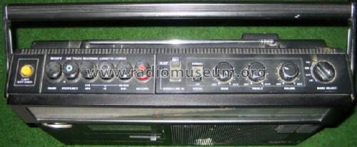 4 Band Radio Cassette Recorder CF-470L; Sony Corporation; (ID = 970769) Radio
