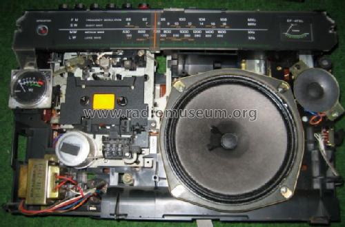 4 Band Radio Cassette Recorder CF-470L; Sony Corporation; (ID = 970772) Radio