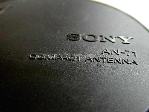 Compact Antenna AN-71; Sony Corporation; (ID = 1401717) Antenna