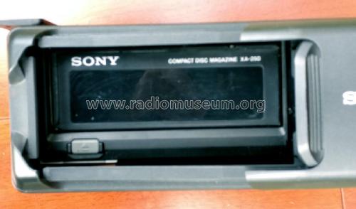 Compact Disc Changer CDX-605; Sony Corporation; (ID = 2038131) R-Player