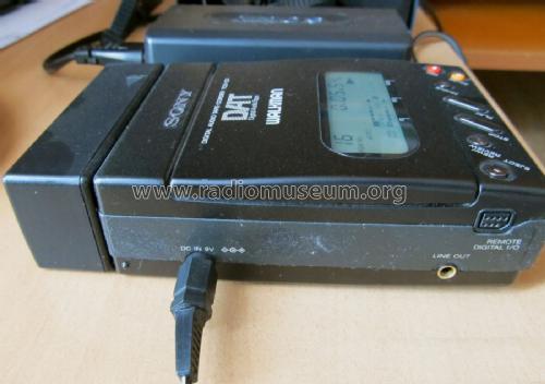 DAT Walkman TCD-D3; Sony Corporation; (ID = 1861568) Sonido-V