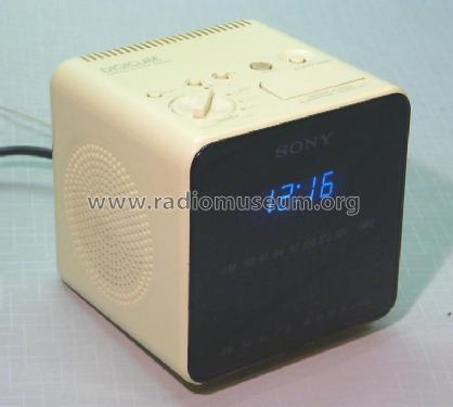 Digicube ICF-C10W; Sony Corporation; (ID = 654240) Radio