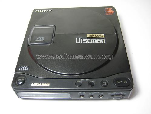 Discman - Mega Bass D-99; Sony Corporation; (ID = 1472731) Enrég.-R