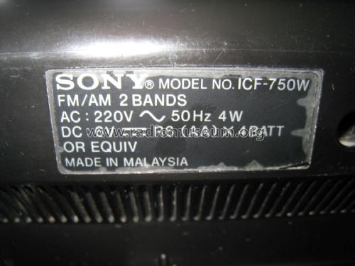 FM/AM 2 Band Receiver ICF-750W; Sony Corporation; (ID = 2006709) Radio