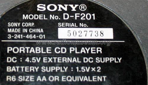 CD Walkman FM/ AM D-F201; Sony Corporation; (ID = 1494811) Radio