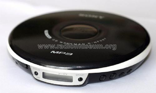 FM/AM CD Walkman - CD Player D-NF007; Sony Corporation; (ID = 2097337) Radio