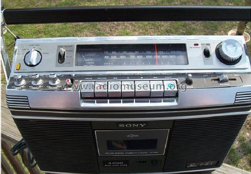 FM/AM Stereo Cassette-Corder CF-580; Sony Corporation; (ID = 1209112) Radio