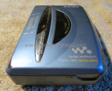 FM/AM Walkman WM-FX195; Sony Corporation; (ID = 1484089) Radio