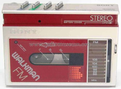 FM Stereo Cassette Player Walkman FM WM-F10; Sony Corporation; (ID = 1661680) Radio