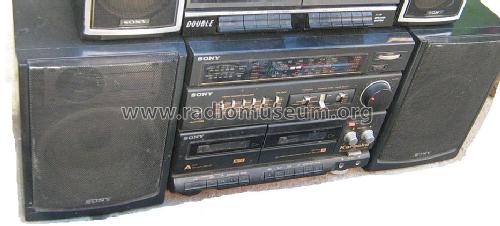 Karaoke Radio Cassette Corder CFS-KW200S; Sony Corporation; (ID = 1586509) Radio